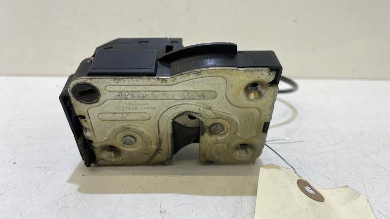 Serrure arriere droit RENAULT SCENIC 1 PHASE 2 Diesel - 1