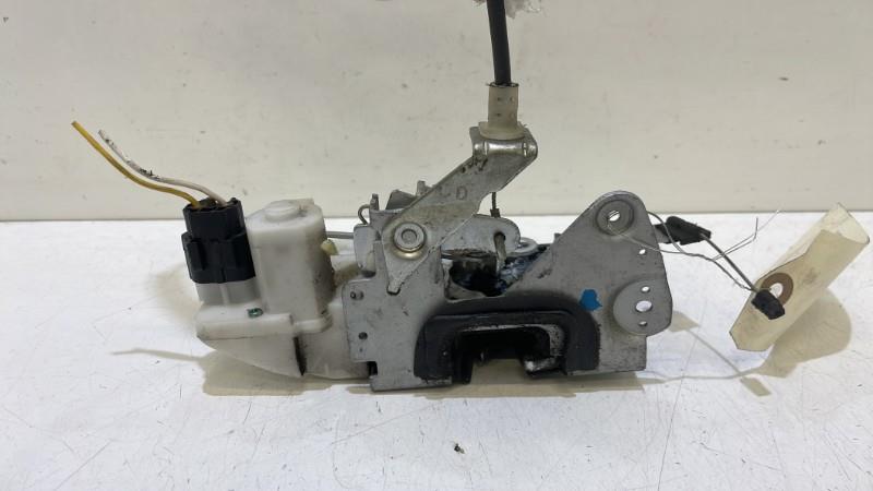 Serrure avant droit VOLKSWAGEN FOX Essence - 1