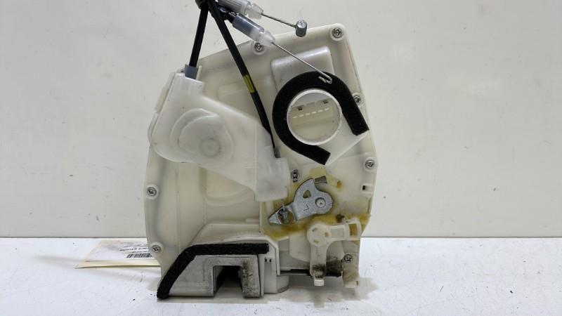 Serrure arriere gauche SUZUKI SWIFT 3 Essence - 1