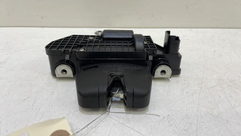 Serrure de coffre CITROEN DS5 PHASE 1 Diesel - 1