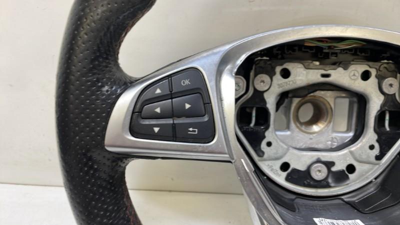 Volant MERCEDES CLASSE CLA 117 SHOOTING BREAK Diesel - 1