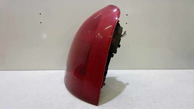 Feu arriere principal droit (feux) RENAULT CLIO 2 PHASE 1 Diesel - 1