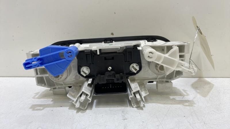 Commande chauffage RENAULT TRAFIC 3 COURT PHASE 1 Diesel - 1