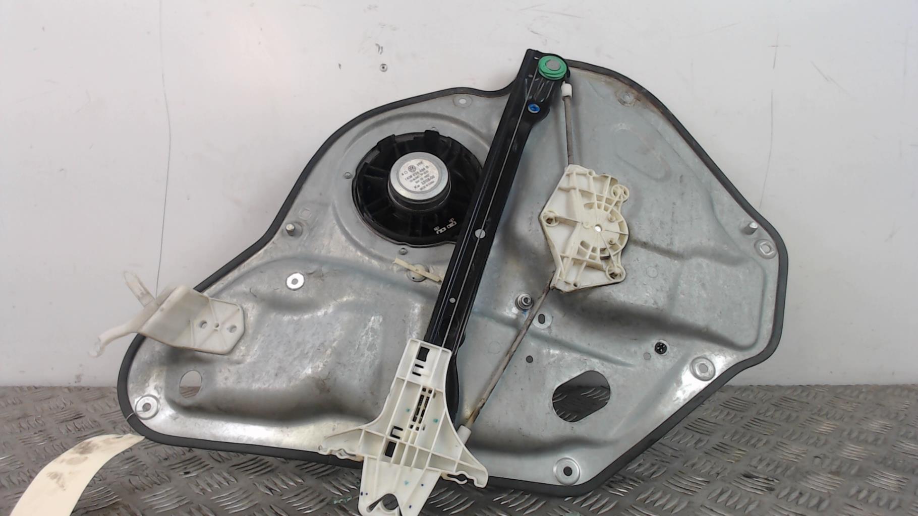 Alzacristalli elettrico posteriore sinistro VOLKSWAGEN GOLF 5 BREAK Diésel - 1