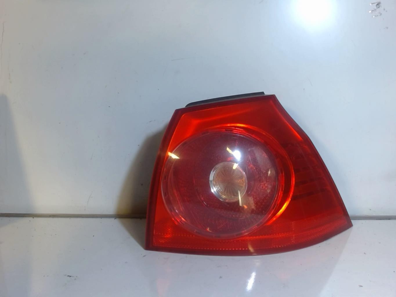 Fanale posteriore principale destro (luci) VOLKSWAGEN GOLF 5 Diésel - 1