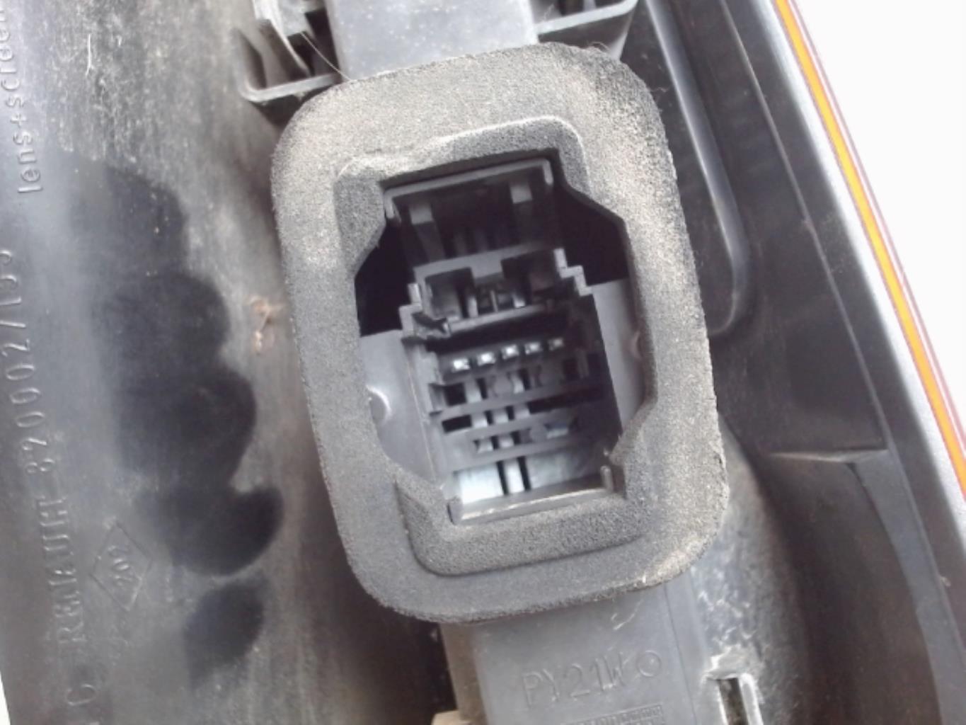 Fanale posteriore principale sinistro (luci) RENAULT GRAND ESPACE 4 PHASE 1 Diésel - 1
