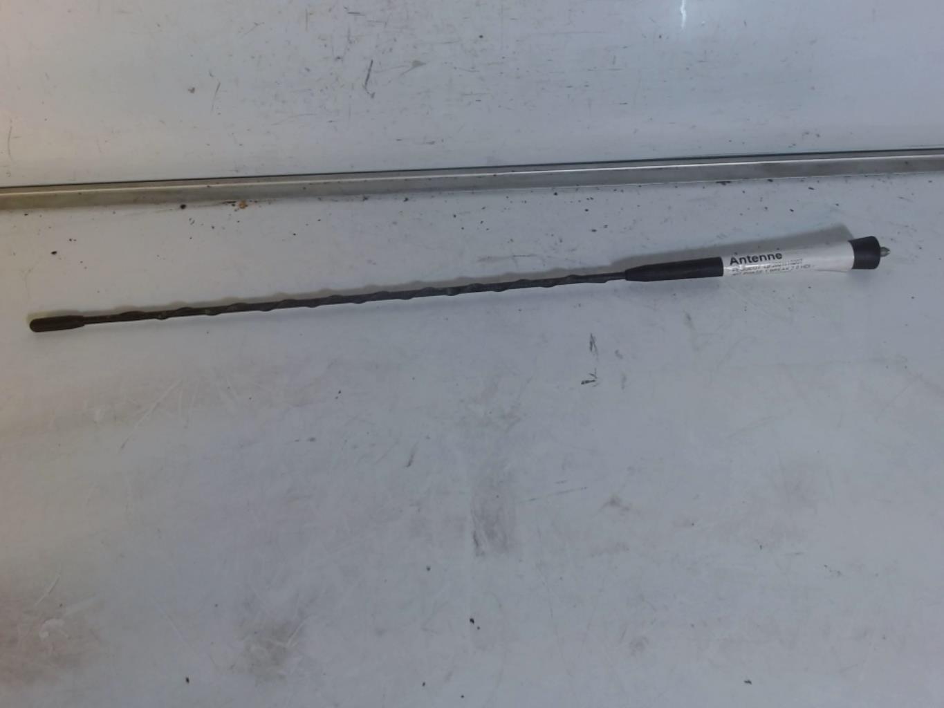 Antenna PEUGEOT 407 PHASE 1 BREAK Diésel - 1