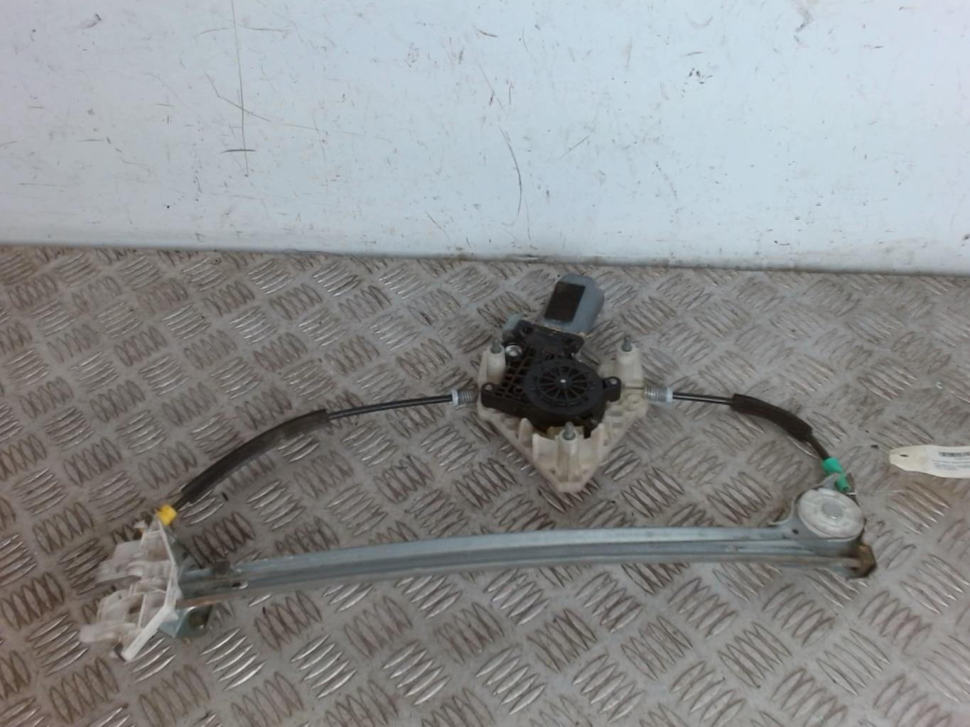 Alzacristalli elettrico posteriore destro PEUGEOT 406 PHASE 2 BREAK Diésel - 1