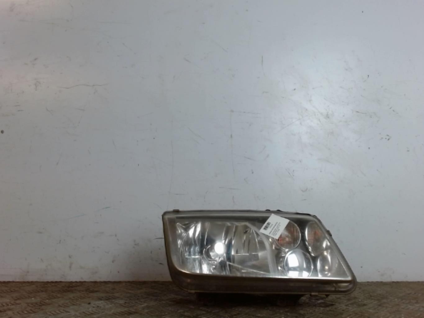 Gruppo ottico anteriore principale destro (luci)(faro) VOLKSWAGEN BORA BREAK Diésel - 1