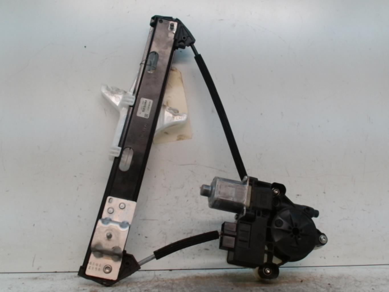 Alzacristalli elettrico posteriore sinistro VOLKSWAGEN POLO 6 PHASE 1 Gasolina - 1