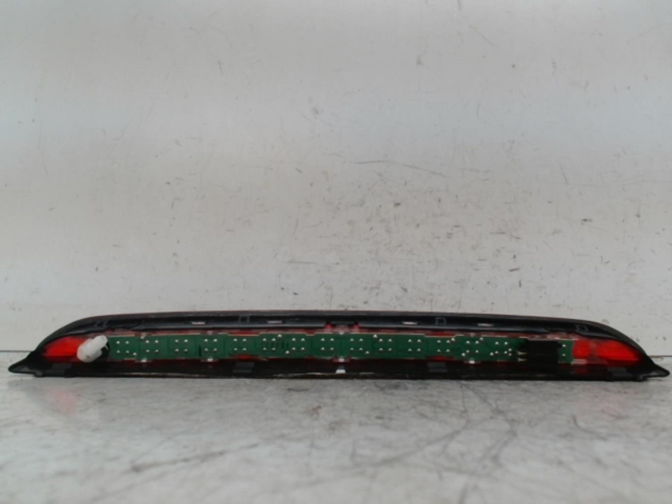 Luce stop centrale VOLKSWAGEN POLO 6 PHASE 1 Gasolina - 1