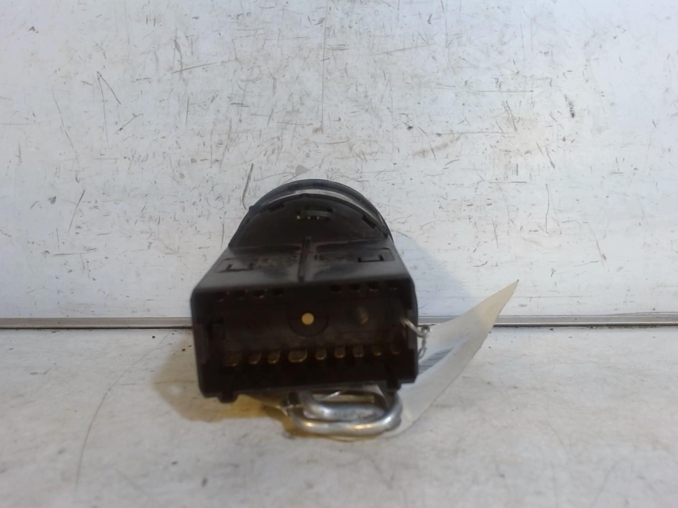 Commande de phare AUDI A4 2 PHASE 2 Diesel - 1