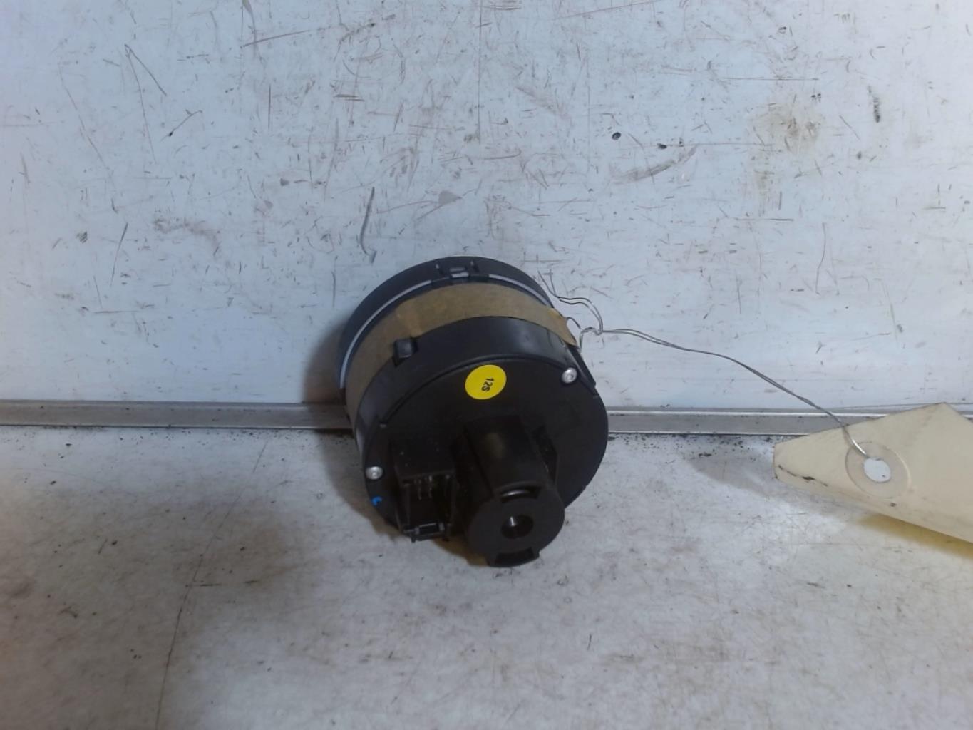 Commande de phare VOLKSWAGEN GOLF 6 Diesel - 1