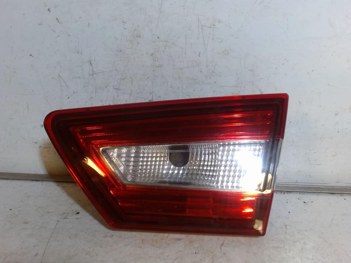 Feu arriere secondaire droit (feux) RENAULT CLIO 4 PHASE 2 Diesel - 1