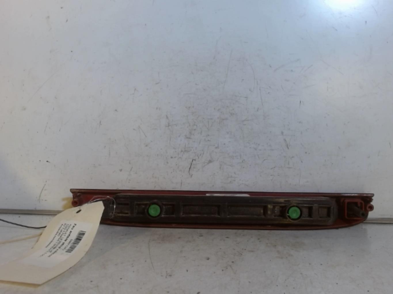 Feu arriere stop central RENAULT CLIO 3 PHASE 1 BREAK Diesel - 1