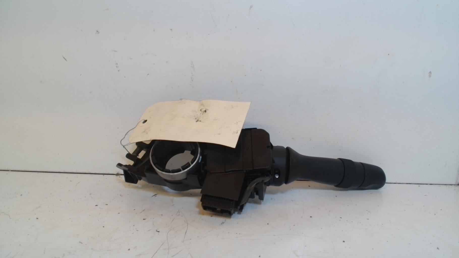 Commodo phare TOYOTA RAV4 3 PHASE 2 Diesel - 1