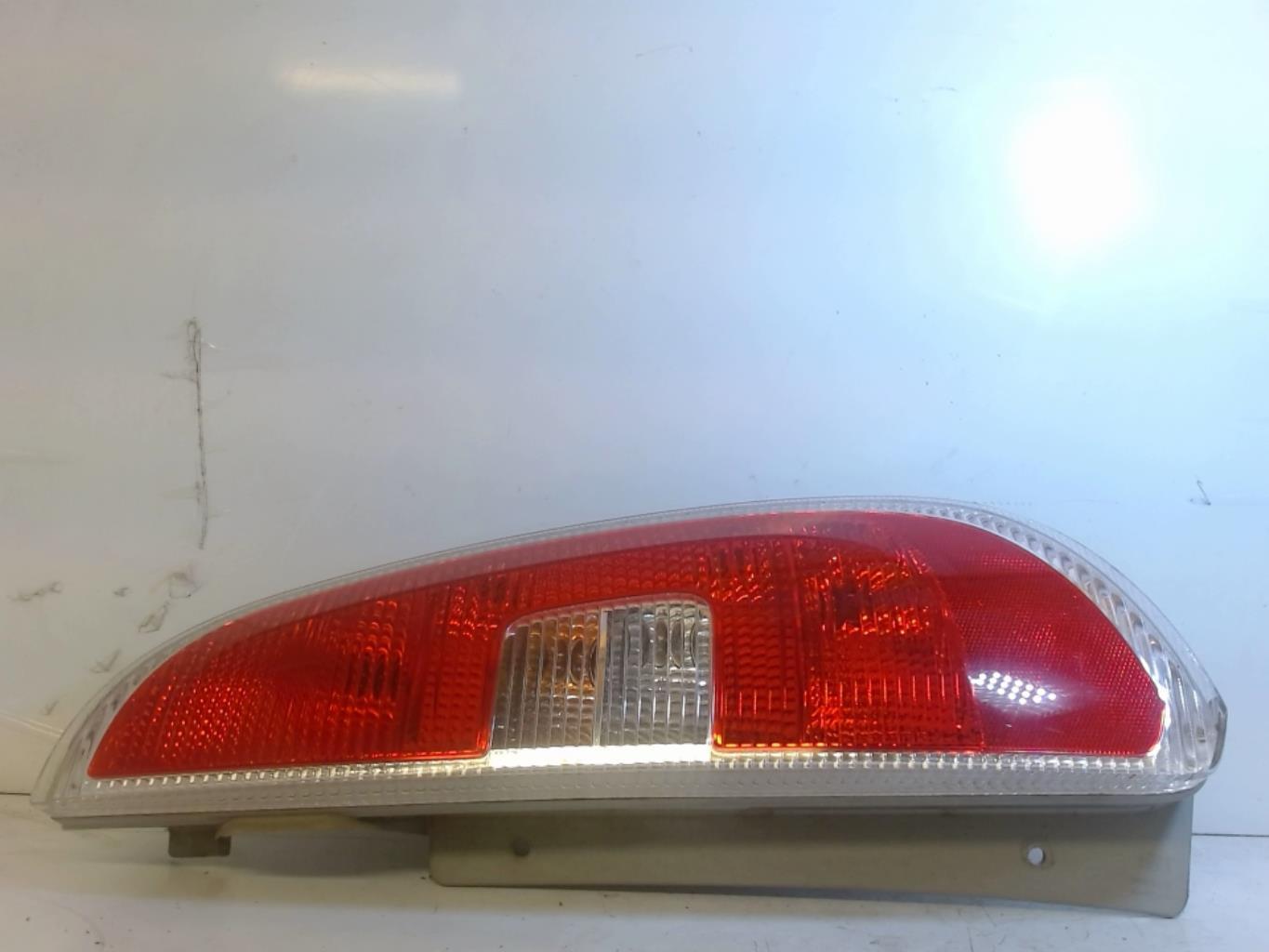 Fanale posteriore principale destro (luci) SKODA ROOMSTER PHASE 1 Diésel - 1