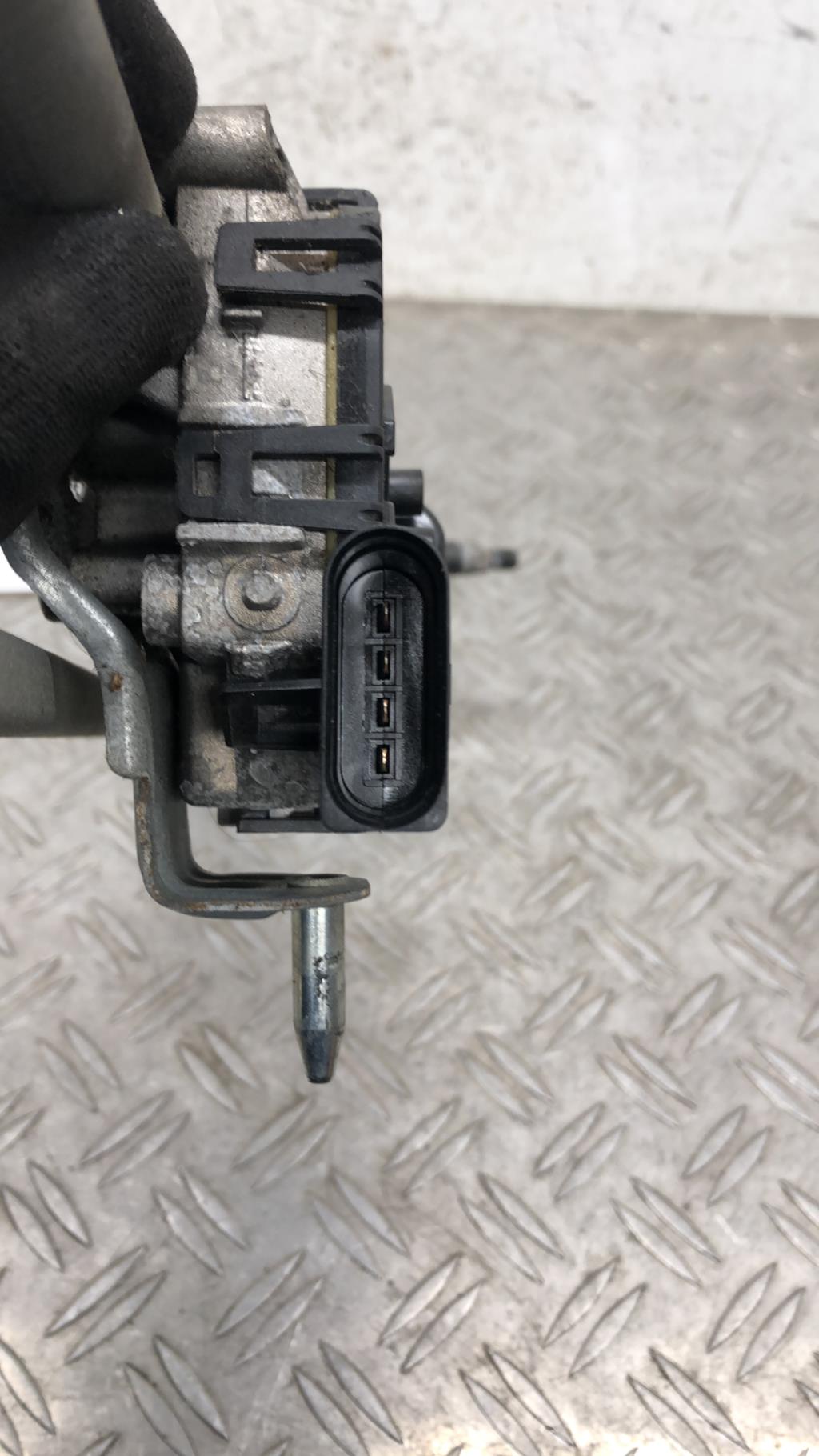Motore tergicristallo anteriore VOLKSWAGEN POLO 5 PHASE 1 Gasolina - 1