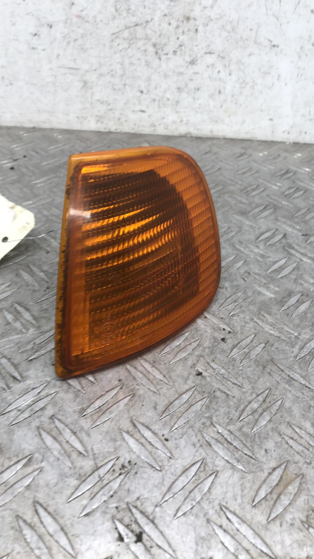 Gruppo ottico anteriore secondario sinistro (luci)(freccia) VOLKSWAGEN CADDY 2 Diésel - 1