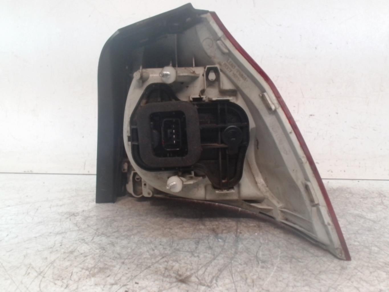 Fanale posteriore principale sinistro (luci) VOLKSWAGEN GOLF 5 Gasolina - 1