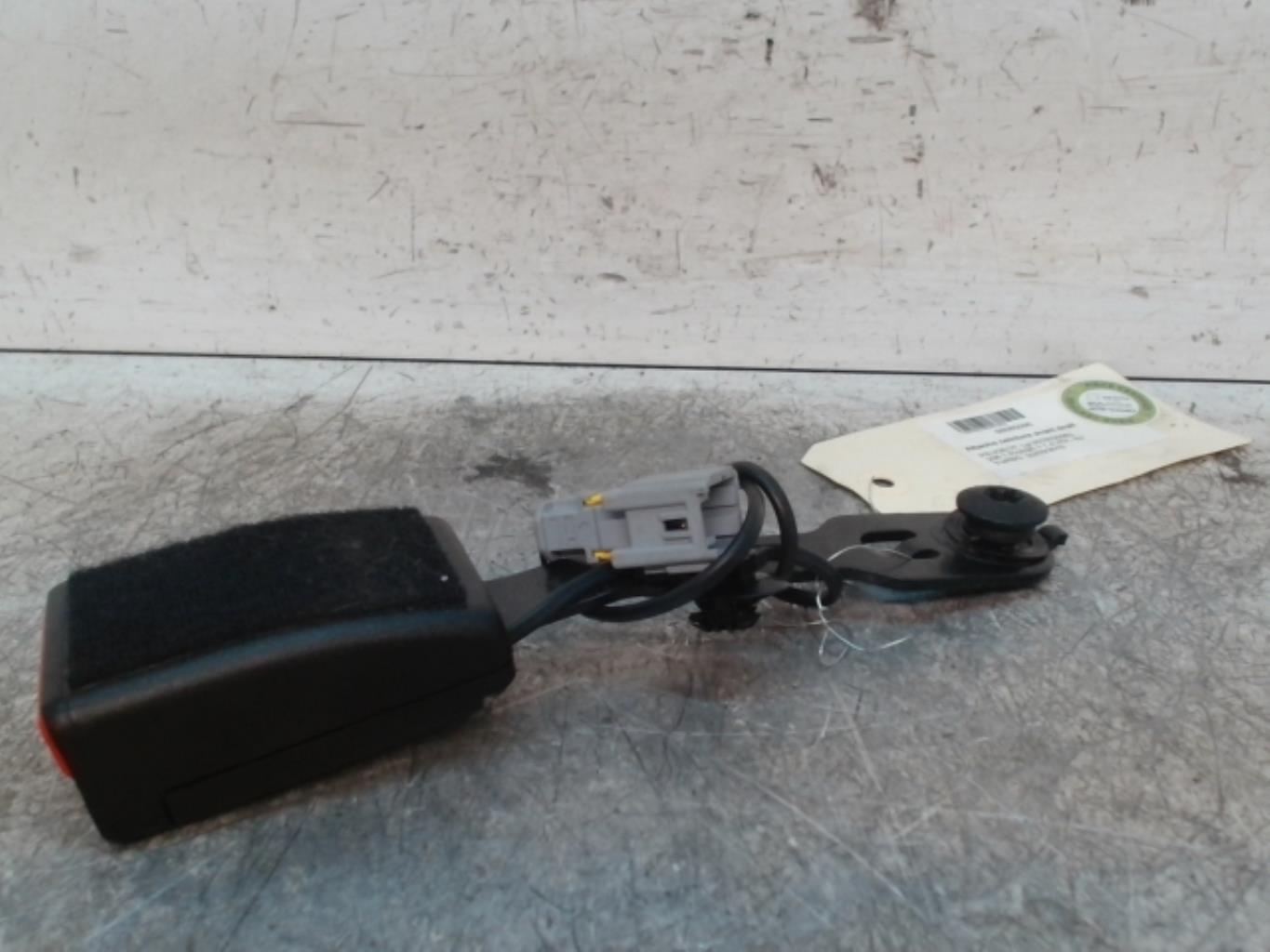 Aggancio cintura sicurezza anteriore destro PEUGEOT 208 1 PHASE 1 Diésel - 1