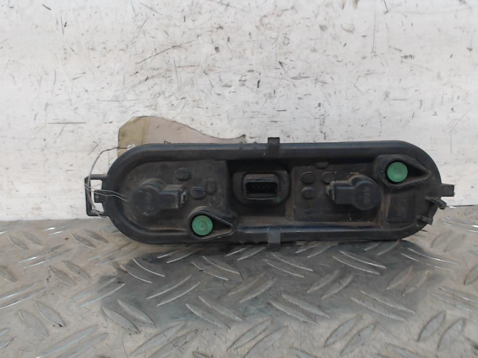 Base portalampade fanale posteriore sinistro PEUGEOT 5008 1 PHASE 1 Diésel - 1