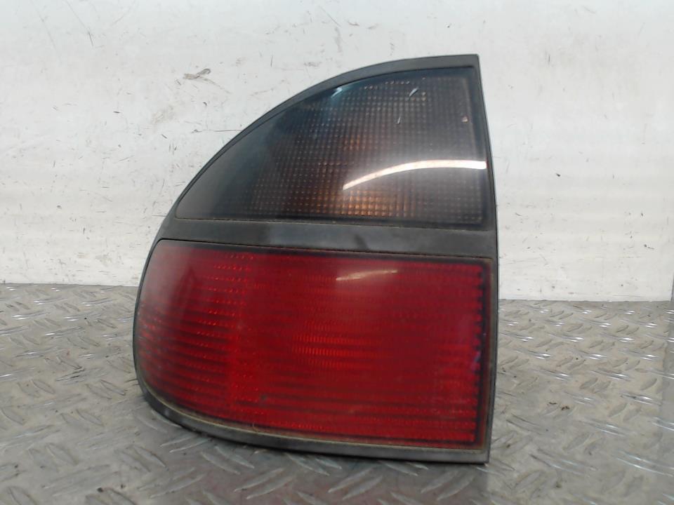 Fanale posteriore principale sinistro (luci) RENAULT LAGUNA 1 PHASE 1 Gasolina - 1