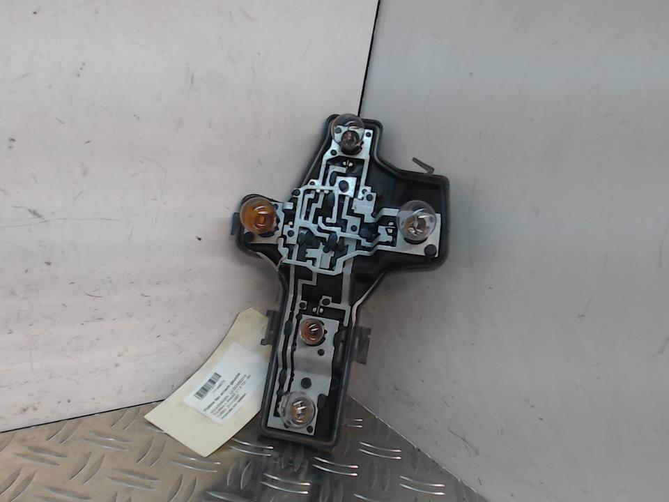 Base portalampade fanale posteriore sinistro VOLKSWAGEN TOURAN 1 PHASE 2 Diésel - 1