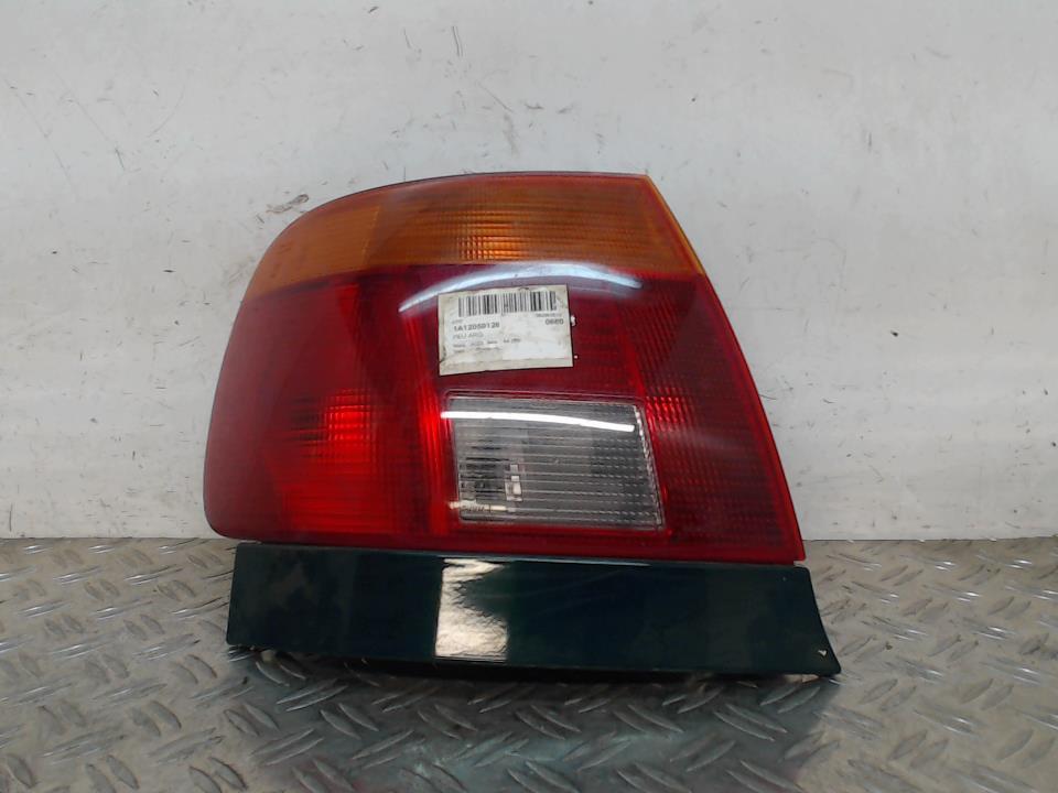Fanale posteriore principale sinistro (luci) AUDI A4 1 PHASE 1 Gasolina - 1