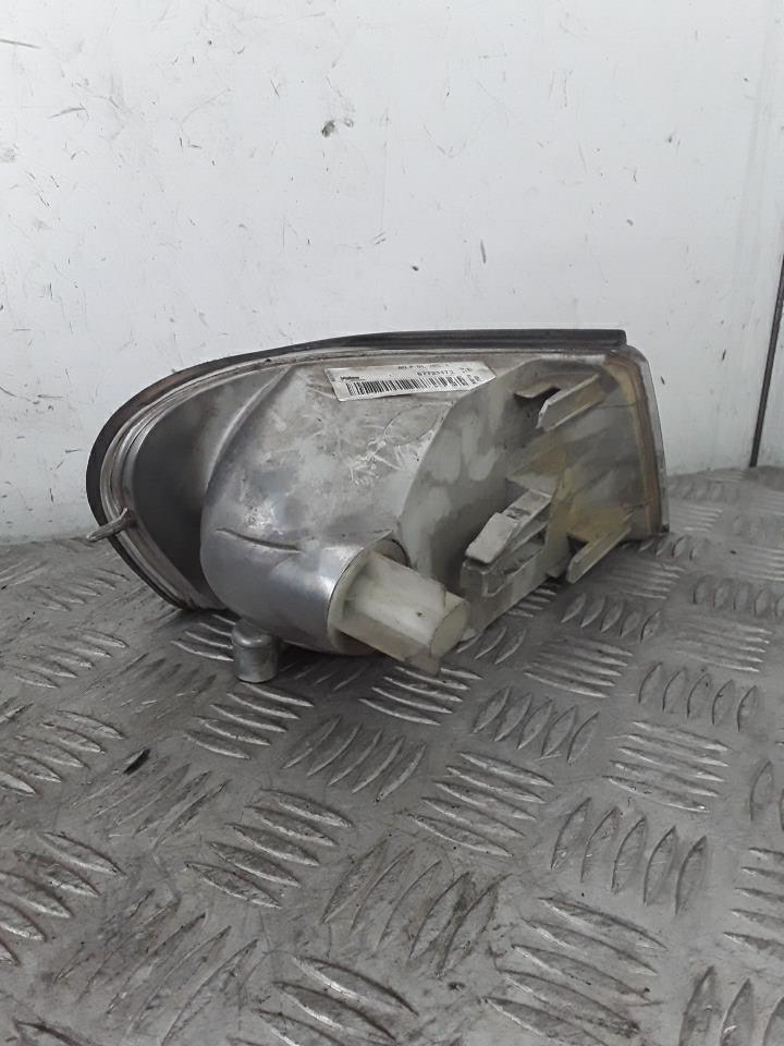 Gruppo ottico anteriore secondario sinistro (luci)(freccia) OPEL VECTRA B PHASE 1 Diésel - 1