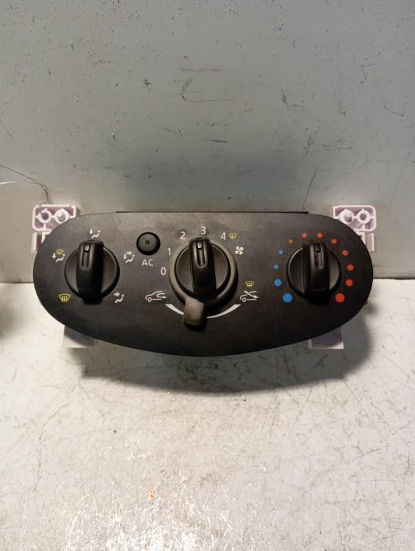 Commande chauffage DACIA SANDERO 1 Essence - 1