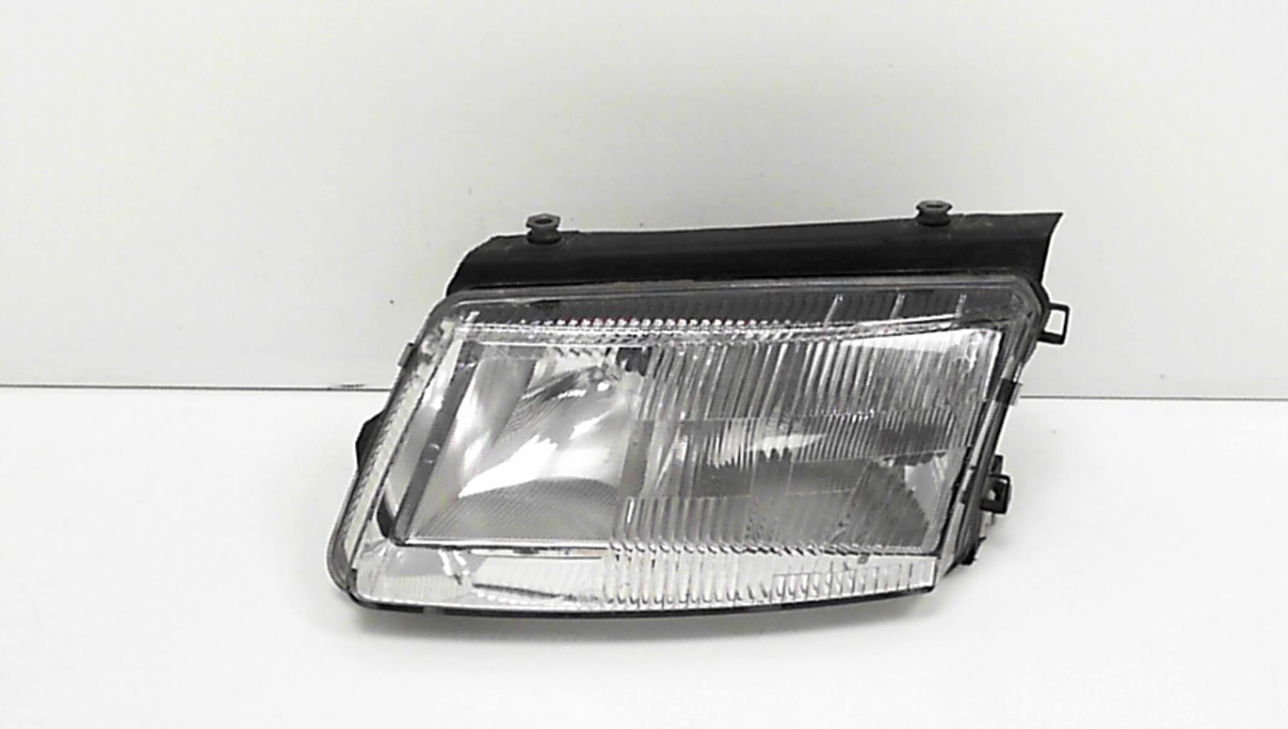 Gruppo ottico anteriore principale sinistro (luci)(faro) VOLKSWAGEN PASSAT 4 PHASE 1 Diésel - 1