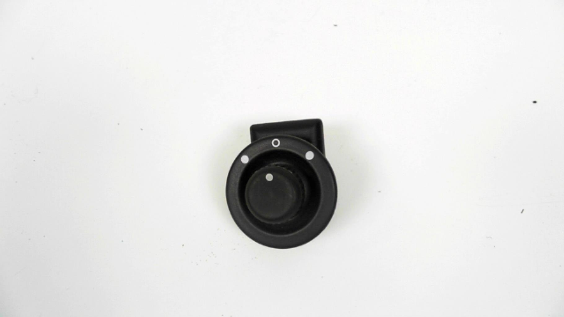 Commande retroviseurs RENAULT CLIO 3 PHASE 2 BREAK Diesel - 1