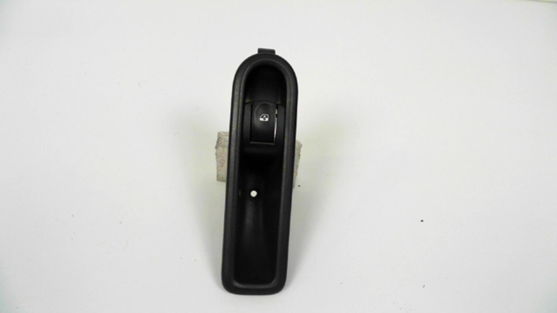 Interruttore lavacristalli posteriore destro RENAULT CLIO 3 PHASE 2 BREAK Diésel - 1
