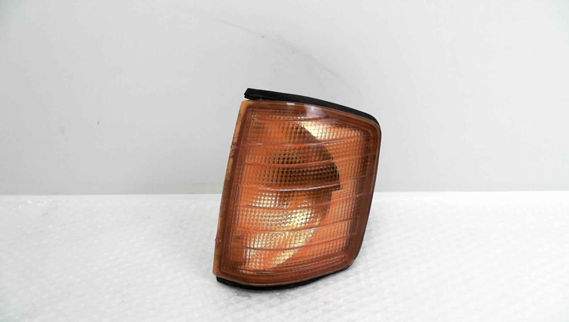 Gruppo ottico anteriore secondario sinistro (luci)(freccia) MERCEDES 190 W201  - 1