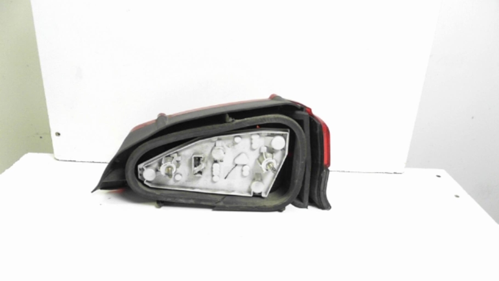Fanale posteriore principale sinistro (luci) PEUGEOT 106 PHASE 1 Gasolina - 1