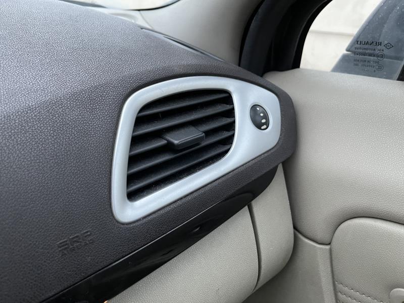 Bocchetta aerazione cruscotto anteriore destra RENAULT SCENIC 3 PHASE 1 Diésel - 1