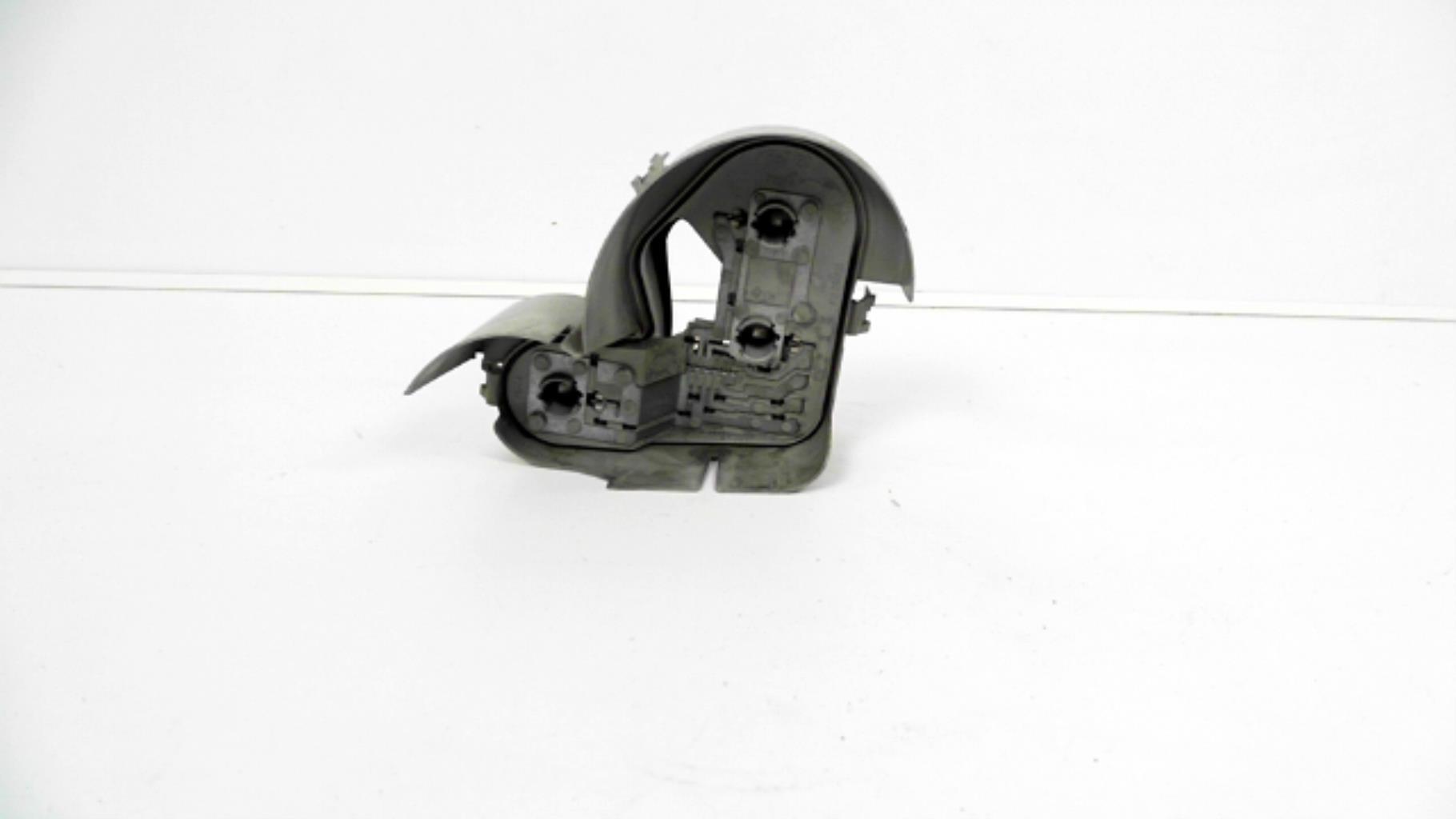 Base portalampade fanale posteriore destro RENAULT MEGANE 2 PHASE 1 CABRIOLET Diésel - 1