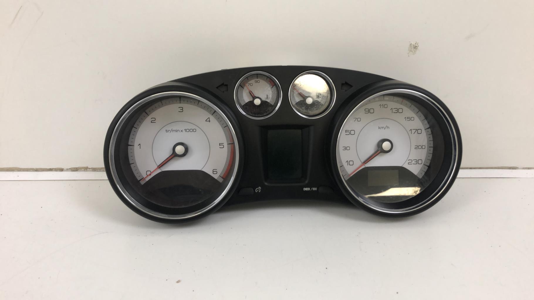 Compteur PEUGEOT 308 1 PHASE 1 Diesel - 1
