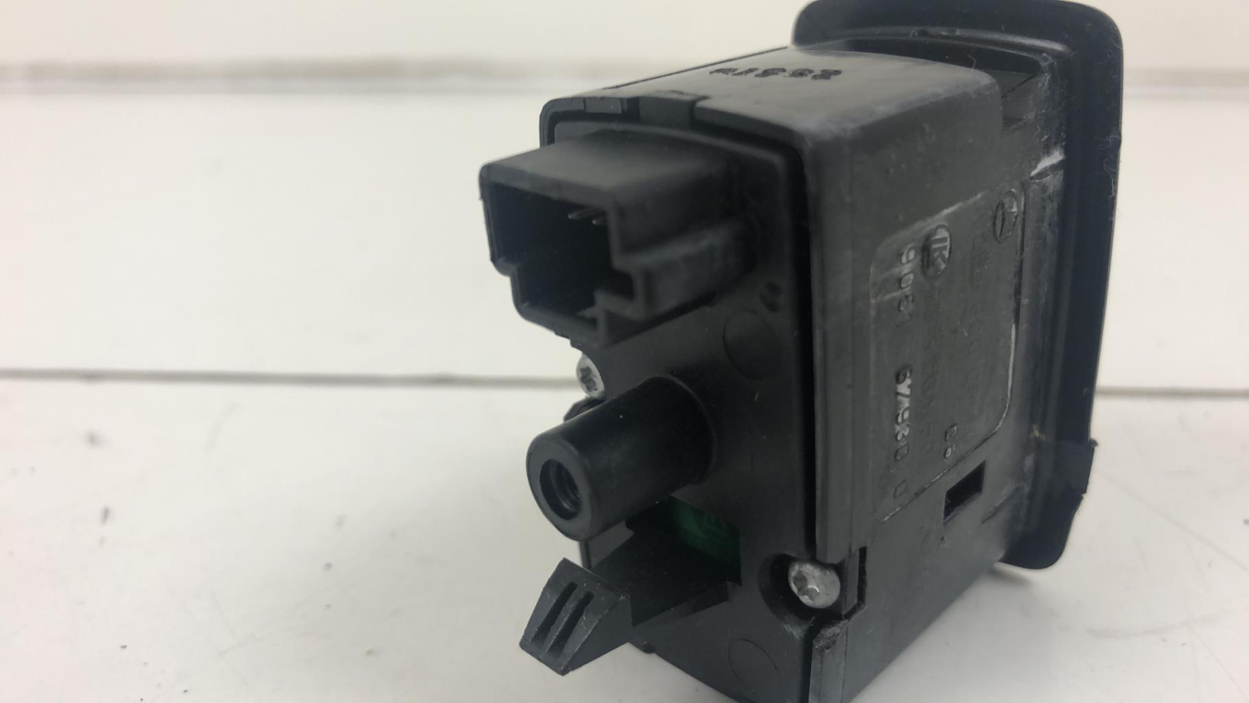 Interruttore lavacristalli anteriore destro MERCEDES CLASSE B 245 PHASE 1 Diésel - 1