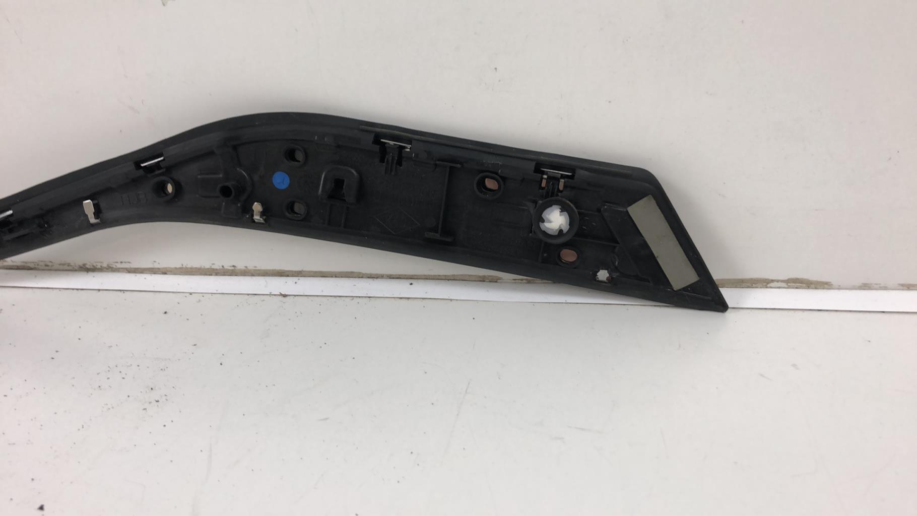 Modanatura parafango posteriore destro RENAULT CAPTUR 2 Gasolina - 1