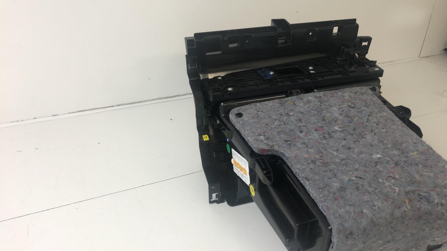 Guantera RENAULT CAPTUR 2 Gasolina - 1