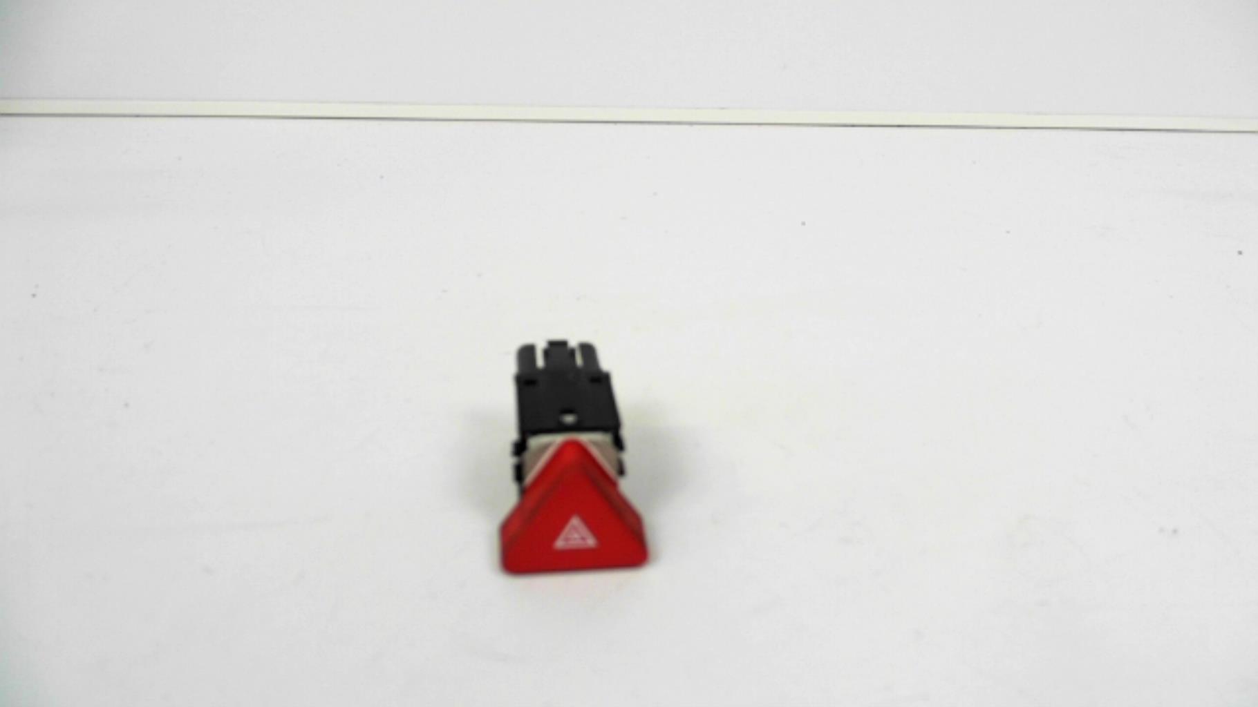 Bouton de warning VOLKSWAGEN GOLF PLUS PHASE 1 Diesel - 1