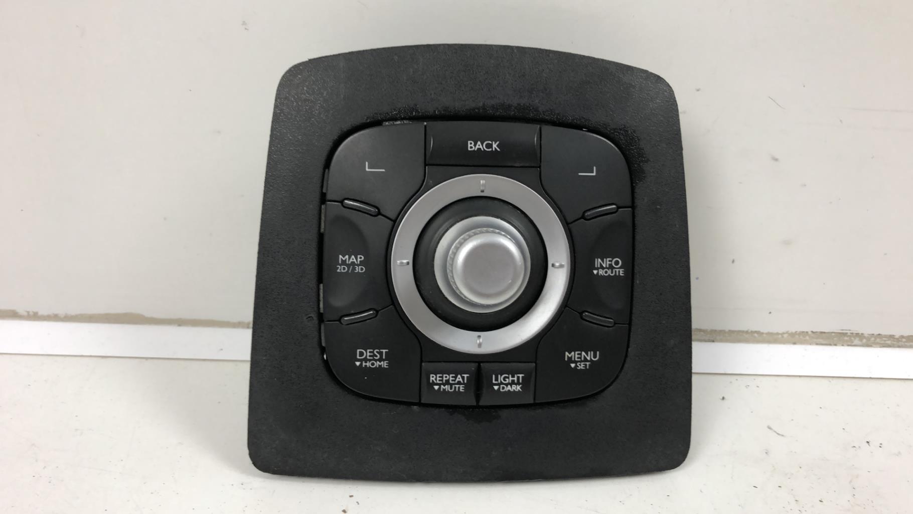 Commande GPS RENAULT GRAND SCENIC 3 PHASE 3 Diesel - 1