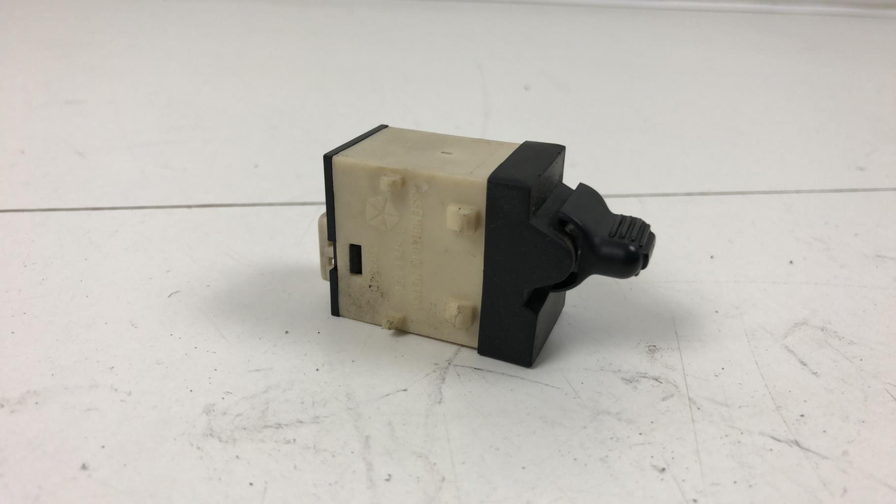 Commande de fermeture centralisee JEEP CHEROKEE 2 PHASE 1 Essence - 1