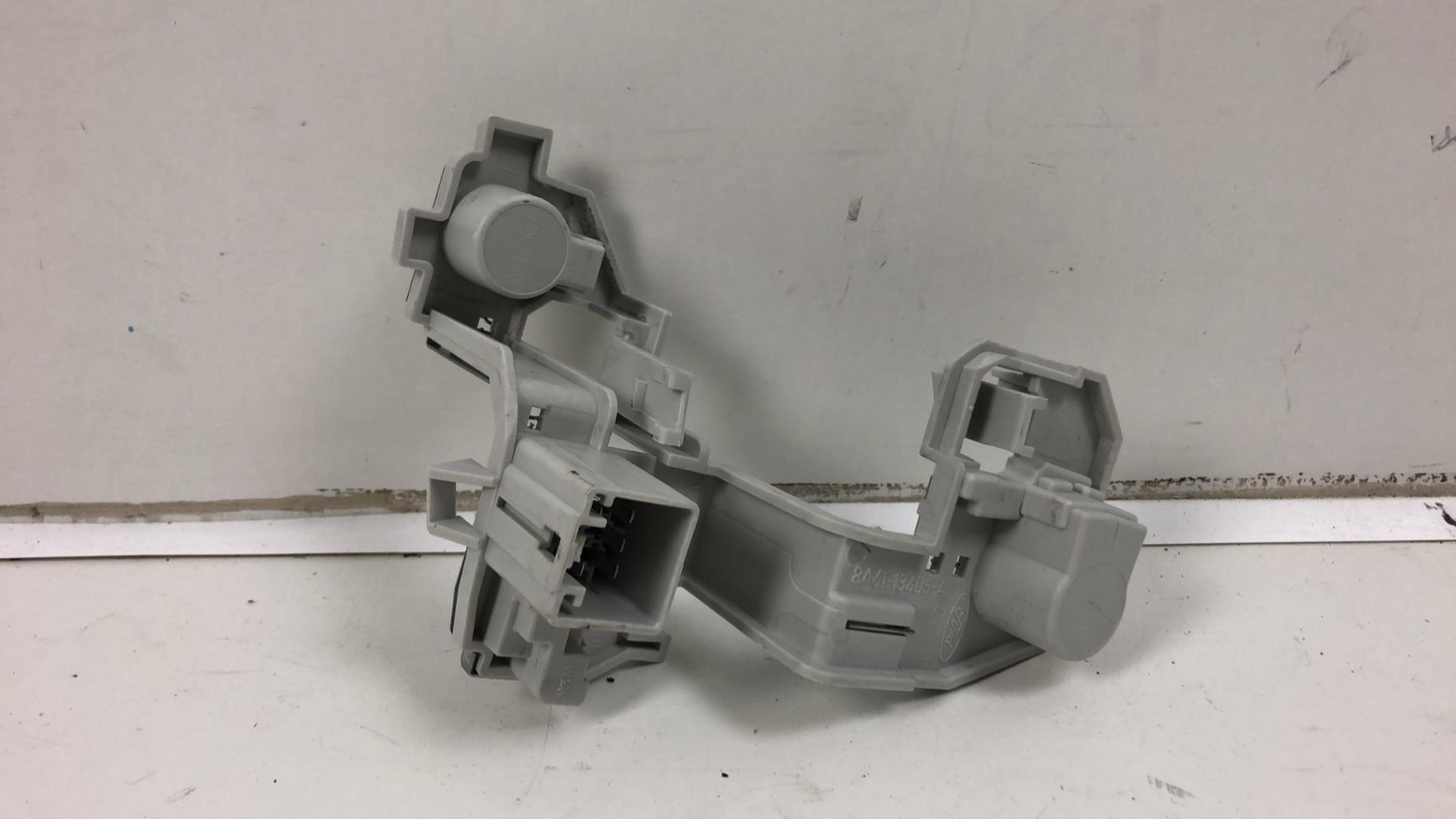 Base portalampade fanale posteriore sinistro FORD FIESTA 6 PHASE 1 Diésel - 1
