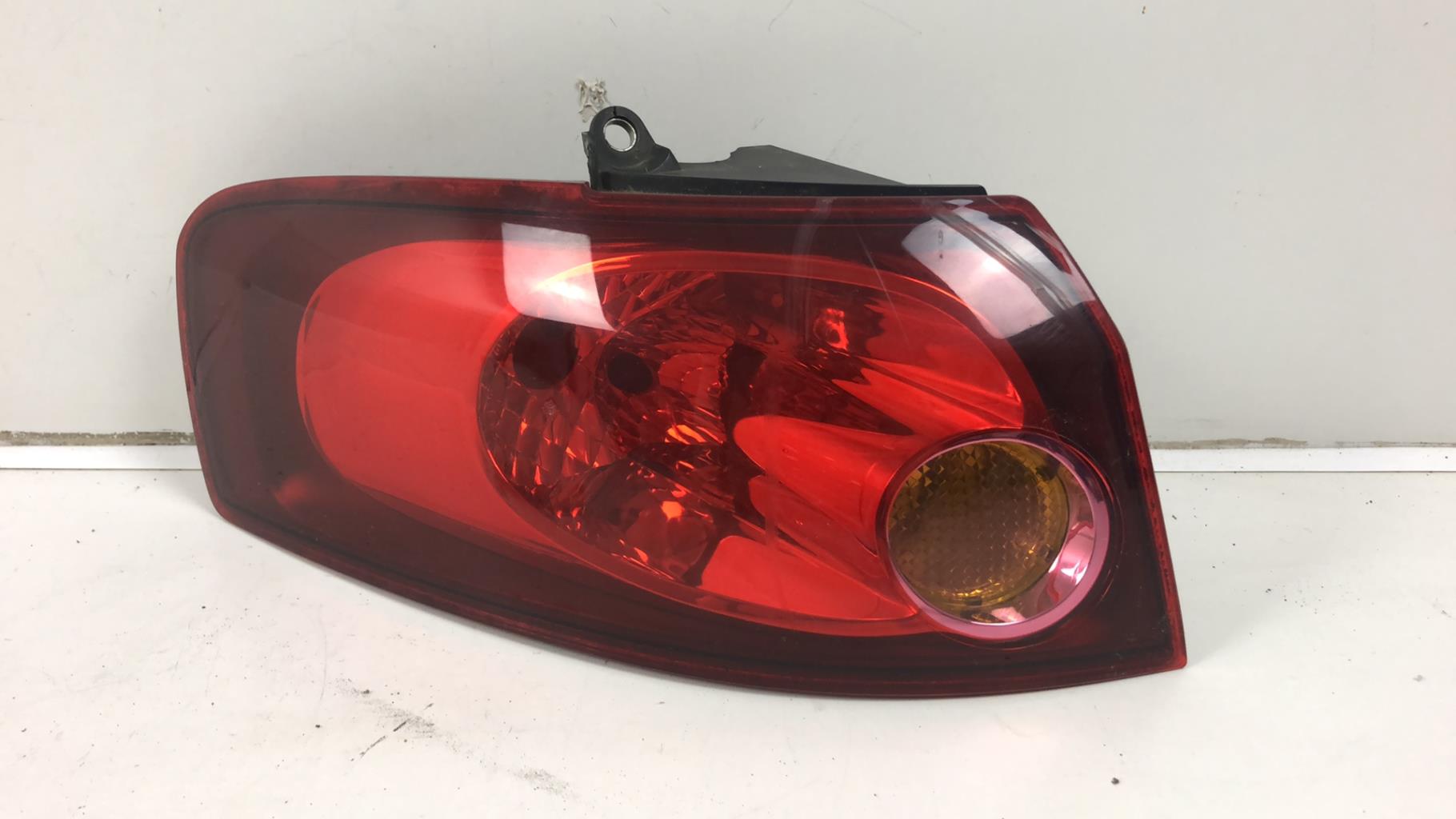 Fanale posteriore principale sinistro (luci) FIAT CROMA 2 PHASE 2 BREAK Diésel - 1