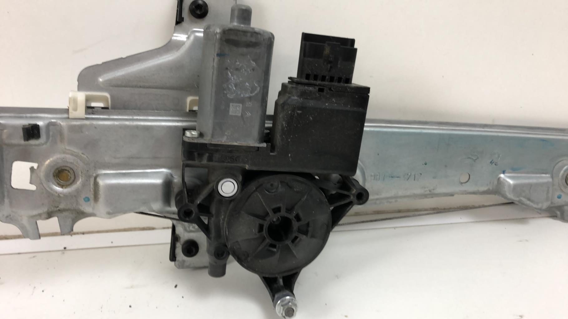 Alzacristalli elettrico posteriore destro CITROEN C3 AIRCROSS PHASE 1 Gasolina - 1