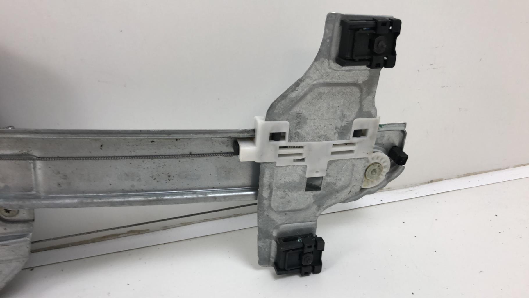Alzacristalli elettrico anteriore destro CITROEN C3 AIRCROSS PHASE 1 Gasolina - 1
