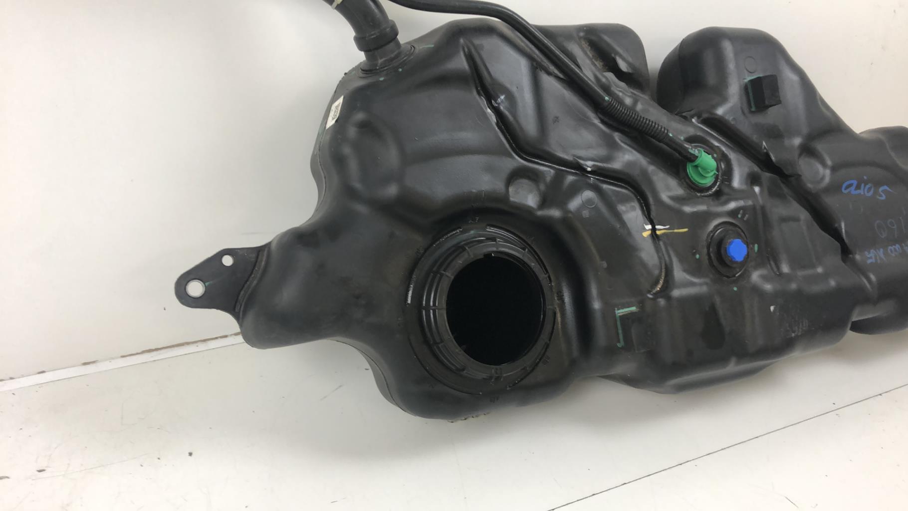 Reservoir essence RENAULT CLIO 5 PHASE 1 Diesel - 1